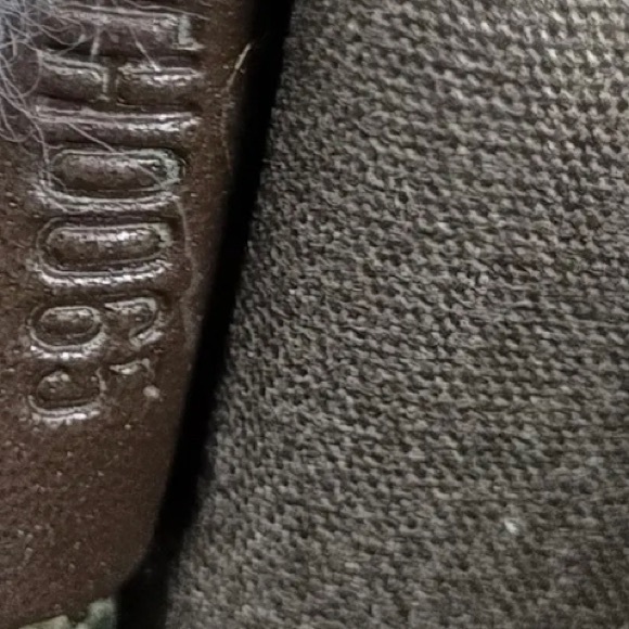 Authentic Louis Vuitton bag - Picture 2 of 16